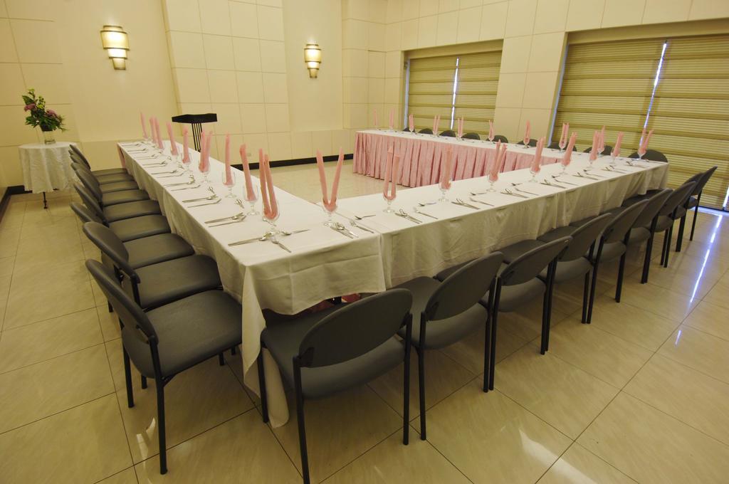 Bacolod Business Inn 外观 照片